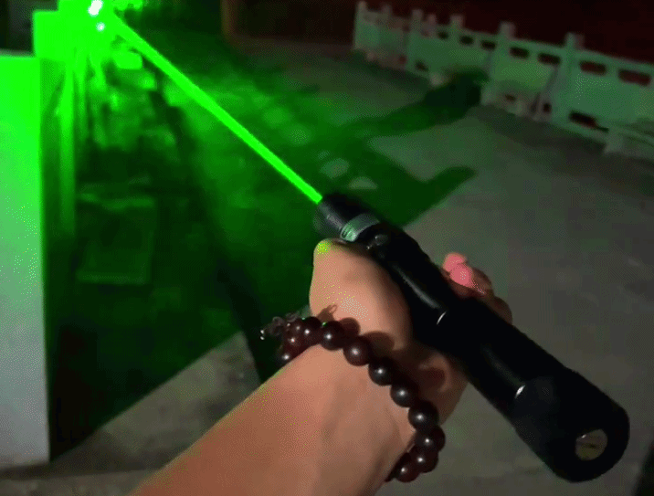 Jucărie Laser Interactivă pentru Pisici